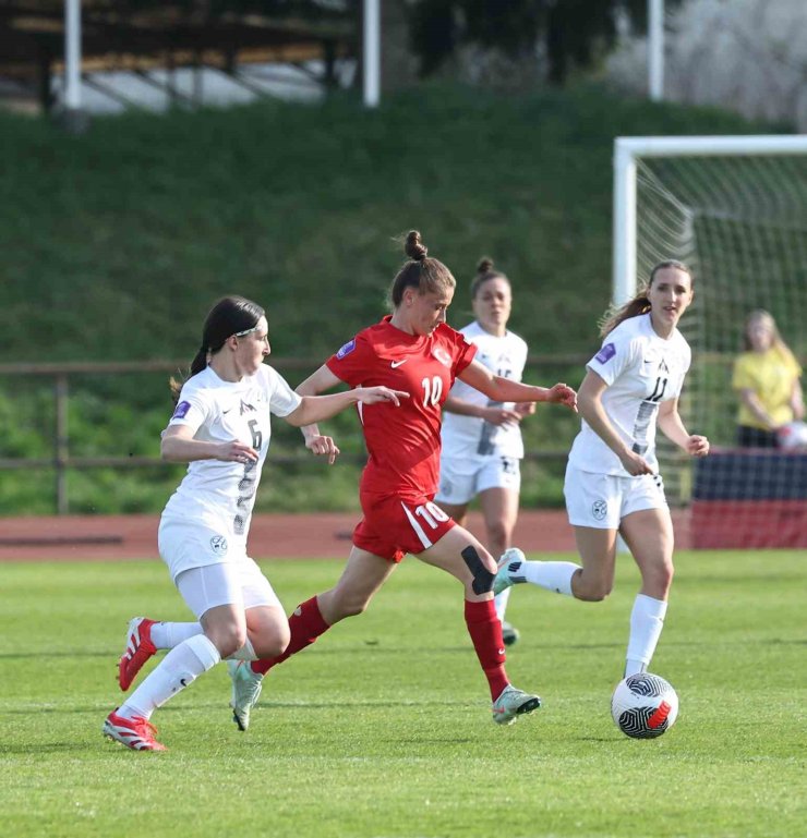 KADIN A MİLLİ FUTBOL TAKIMI, SLOVENYA’YA MAĞLUP OLDU