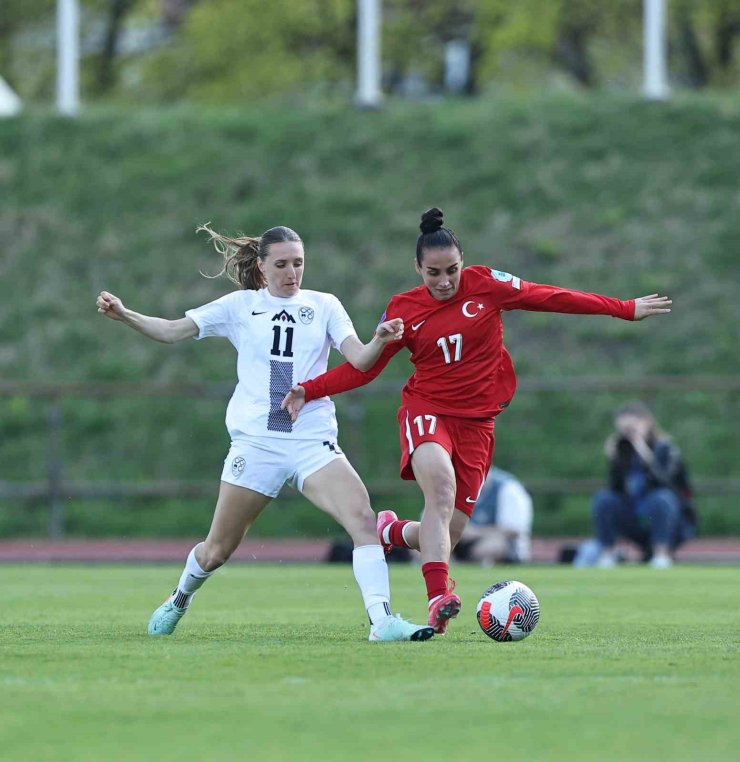 KADIN A MİLLİ FUTBOL TAKIMI, SLOVENYA’YA MAĞLUP OLDU
