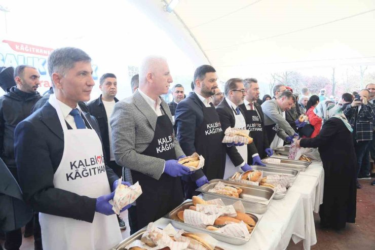 KAĞITHANE’DE BALIK EKMEK ZİYAFETİ