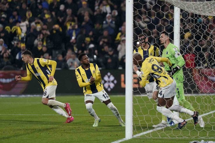 TRENDYOL SÜPER LİG: FENERBAHÇE: 4 - TRABZONSPOR: 1 (MAÇ SONUCU)