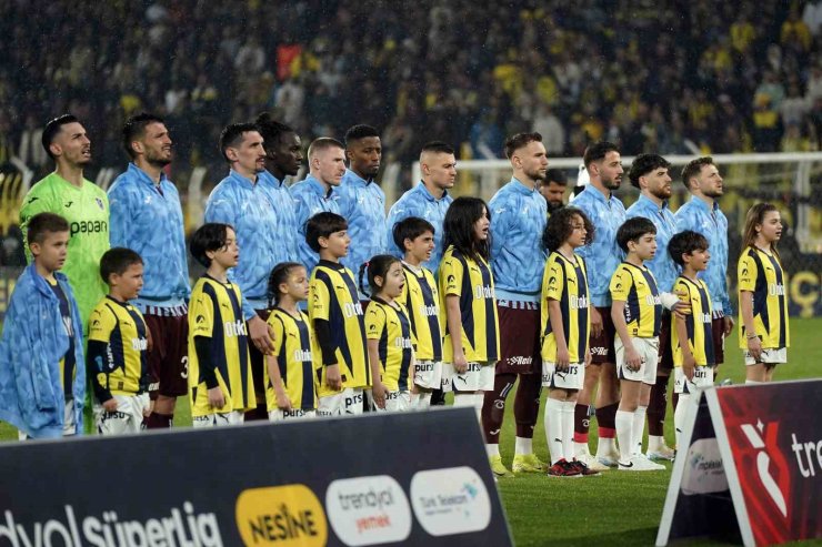 TRENDYOL SÜPER LİG: FENERBAHÇE: 0 - TRABZONSPOR: 1 (İLK YARI)