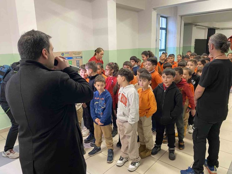 OKULLARDA ARA TATİL SONRASI İLK DERS BAŞLADI