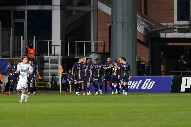 TRENDYOL SÜPER LİG: KASIMPAŞA: 1 - BEŞİKTAŞ: 0 (İLK YARI)