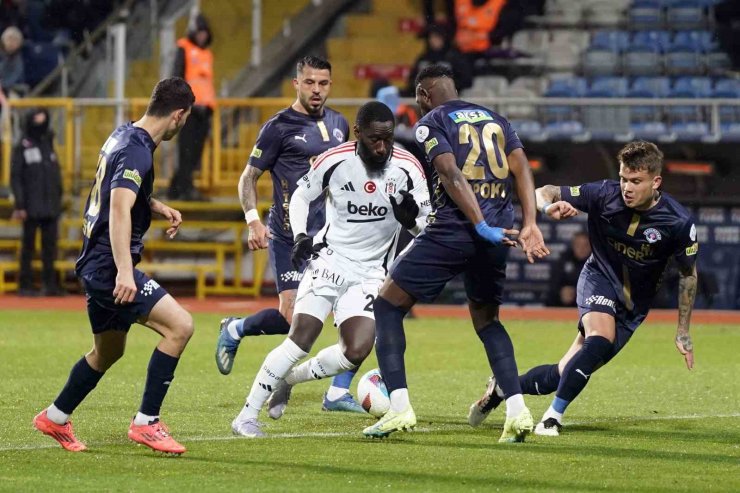 TRENDYOL SÜPER LİG: KASIMPAŞA: 1 - BEŞİKTAŞ: 1 (MAÇ SONUCU)