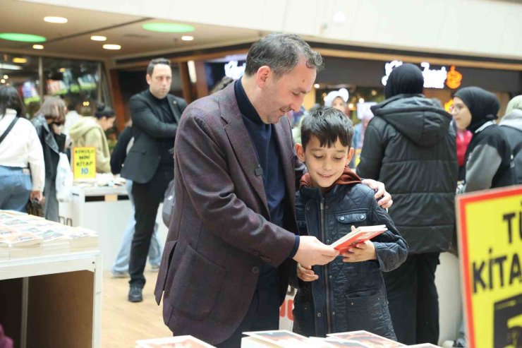 SULTANBEYLİ’DE 1 YILDA HİZMET RÜZGARI ESTİ