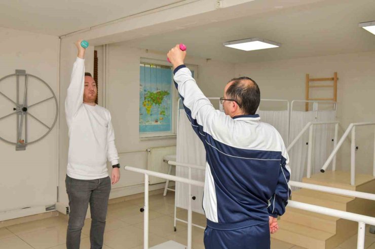 ESENYURTLULARA ÜCRETSİZ FİZİK TEDAVİ HİZMETİ