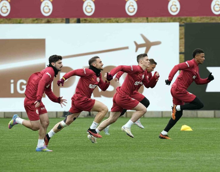 GALATASARAY, SAMSUNSPOR MAÇI HAZIRLIKLARINA DEVAM ETTİ
