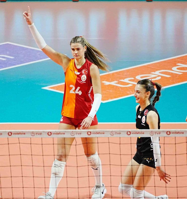 VODAFONE SULTANLAR LİGİ: GALATASARAY: 3 - FENERBAHÇE: 2