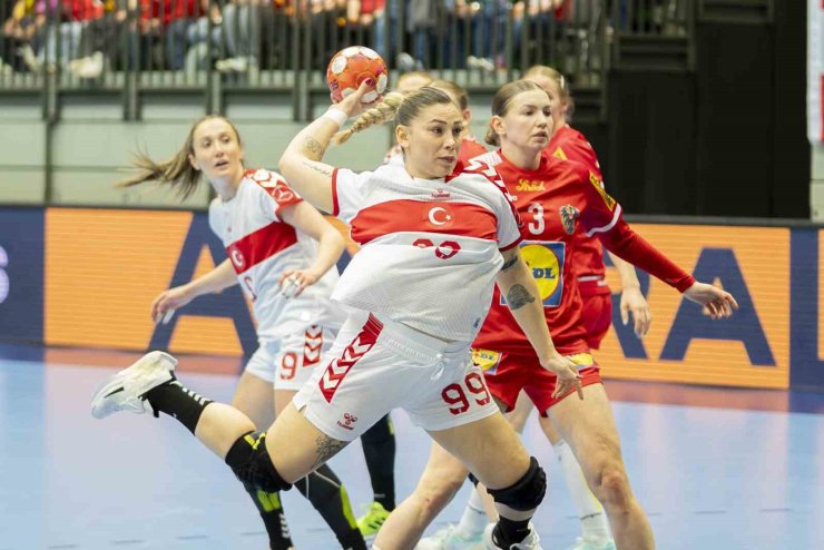 A MİLLİ KADIN HENTBOL TAKIMI, AVUSTURYA’YA 36-29 MAĞLUP OLDU