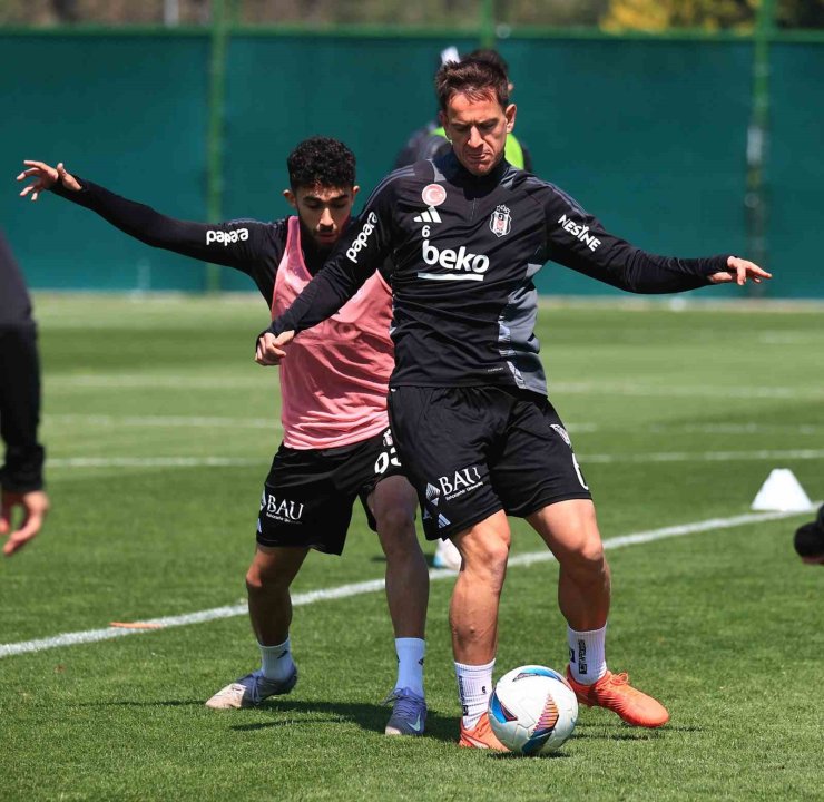 BEŞİKTAŞ, BAŞAKŞEHİR MAÇININ HAZIRLIKLARINI SÜRDÜRDÜ