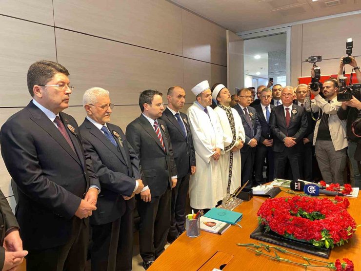 ŞEHİT SAVCI MEHMET SELİM KİRAZ ÖLÜMÜNÜN 10’UNCU YIL DÖNÜMÜNDE ADLİYEDE ANILDI