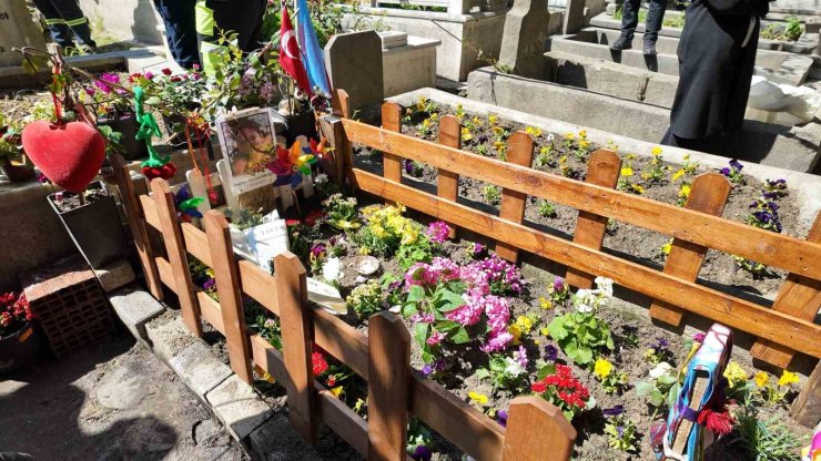 MATTİA AHMET MİNGUZZİ’NİN TAHRİP EDİLEN MEZARI BAHÇELİEVLER BELEDİYESİ ONARDI