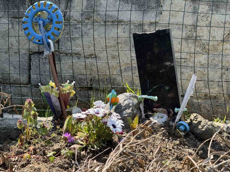 YILLARDIR MANEVİ DEDESİ OLARAK BİLDİĞİ KİŞİNİN ÖZ BABASI OLDUĞUNU ÖĞRENDİ