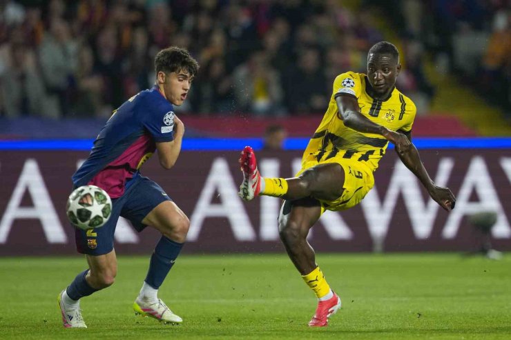 BARCELONA YARI FİNAL KAPISINI ARALADI