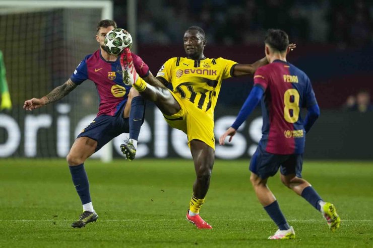 BARCELONA YARI FİNAL KAPISINI ARALADI