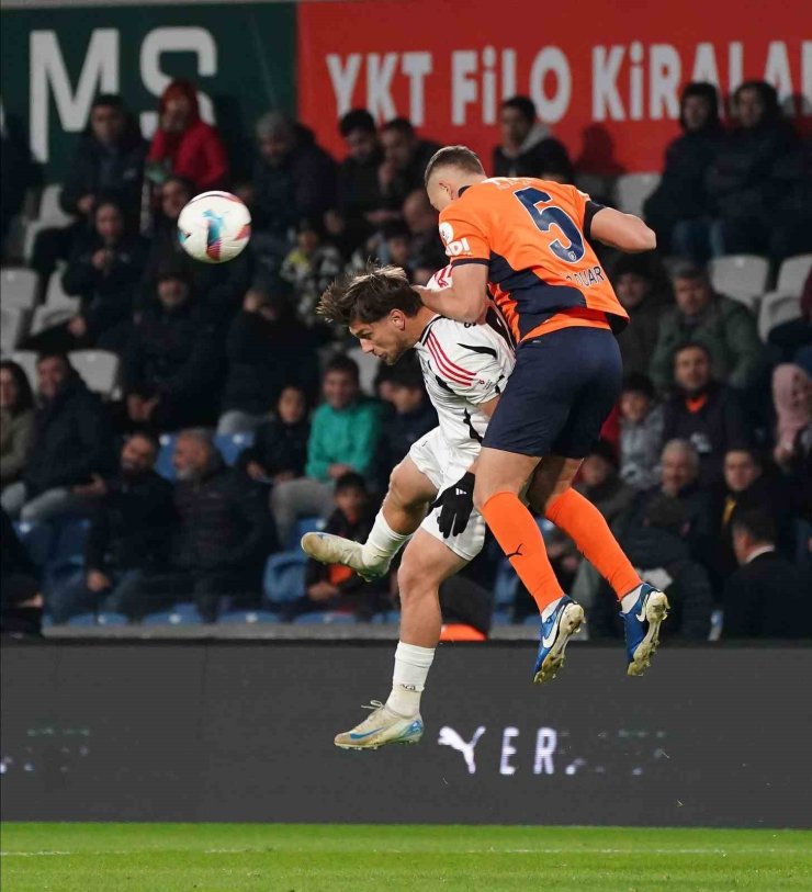 BEŞİKTAŞ İLE BAŞAKŞEHİR 22. RANDEVUDA