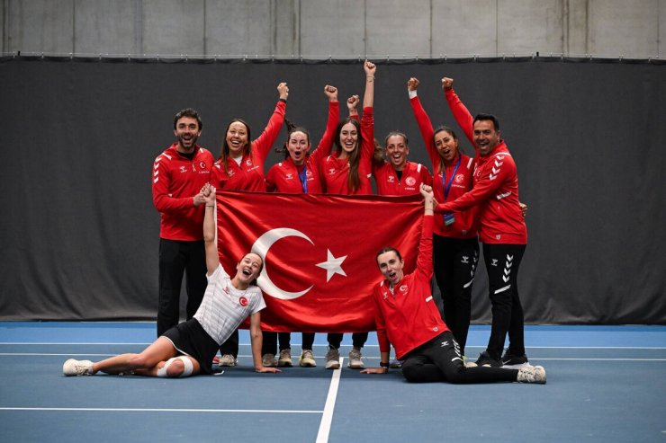 A MİLLİ KADIN TENİS TAKIMI, LİTVANYA’DA TARİH YAZDI