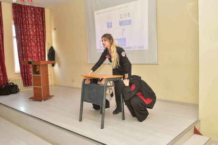 ESENYURT BELEDİYESİ’NDEN 900 ÖĞRENCİYE AFET BİLİNCİ EĞİTİMİ