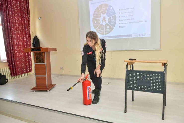 ESENYURT BELEDİYESİ’NDEN 900 ÖĞRENCİYE AFET BİLİNCİ EĞİTİMİ