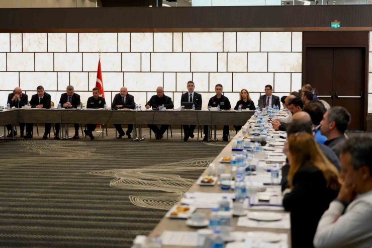 KARTAL BELEDİYESİ VE İSTANBUL VALİLİĞİ’NDEN ‘ORTAK AFET TOPLANTISI’