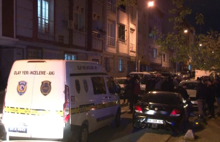 TARTIŞTIĞI SEVGİLİSİNİ BIÇAKLAYIP ANNESİNİ ÖLDÜRDÜ