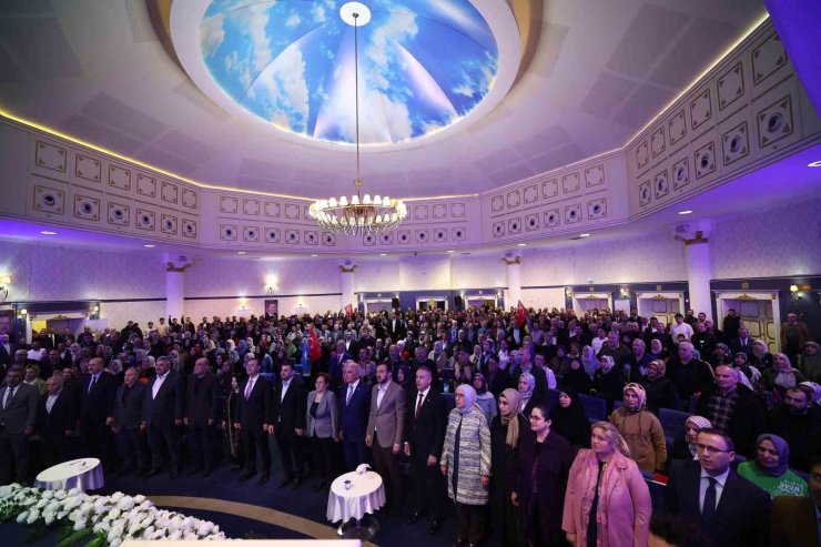 AK PARTİ İSTANBUL SAHAYA İNİYOR