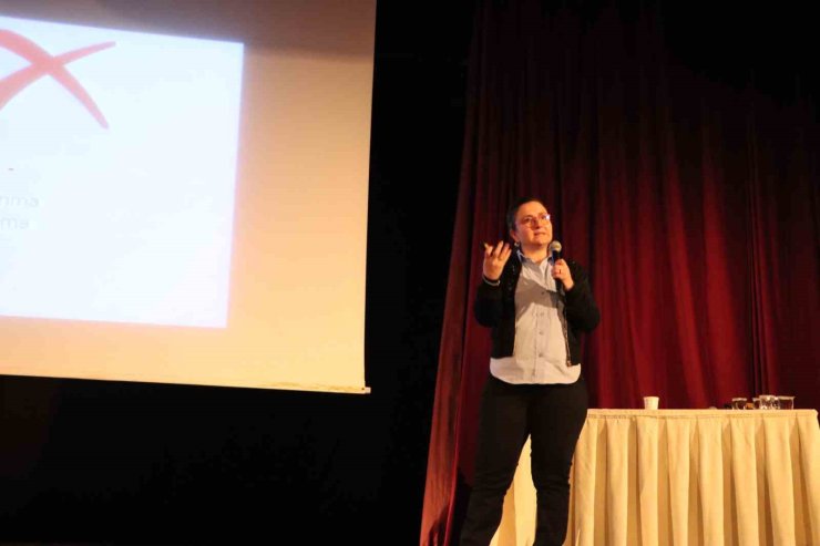 MALTEPE BELEDİYESİ’NDEN ‘STRES YÖNETİMİ VE ÖFKE KONTROLÜ’ EĞİTİMİ