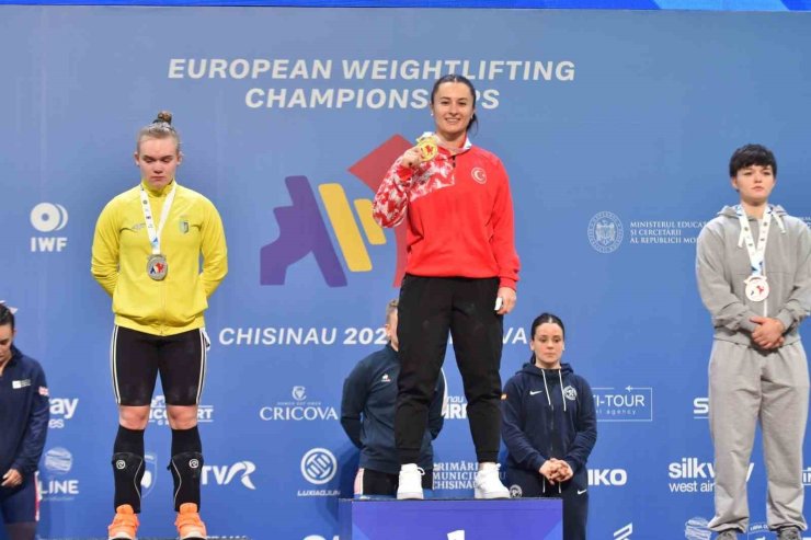 AYSEL ÖZKAN, AVRUPA İKİNCİSİ