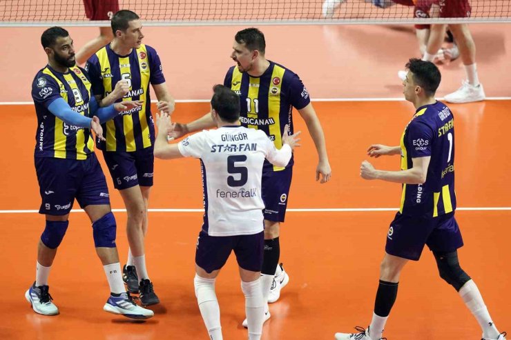 EFELER LİGİ’NDE İKİNCİ FİNALİST GALATASARAY