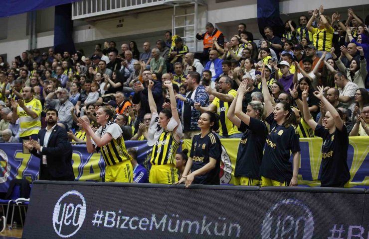 FENERBAHÇE SERİDE 1-0 ÖNE GEÇTİ