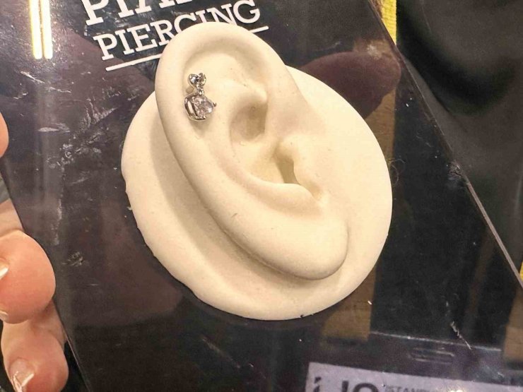 ALTIN VE PIRLANTA TAKILARDA YENİ TRENDLER