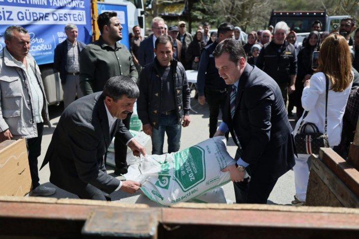 SİLİVRİ’DE TABAN GÜBRESİ DAĞITIM TÖRENİ DÜZENLENDİ