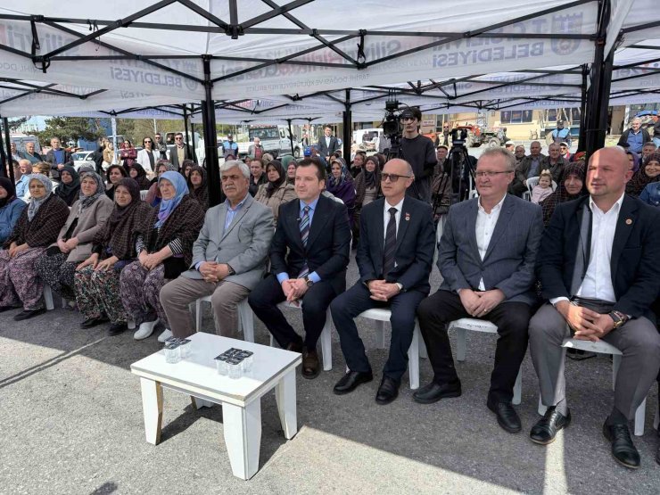 SİLİVRİ BELEDİYESİ’NDEN KADIN TARIM ÜRETİCİLERİNE ÜCRETSİZ GÜBRE DESTEĞİ