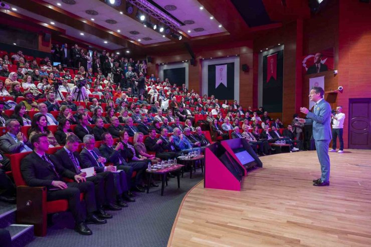 BAU’DAN YAPAY ZEKÂNIN GERÇEKLEŞTİRDİĞİ İLK ZİRVE