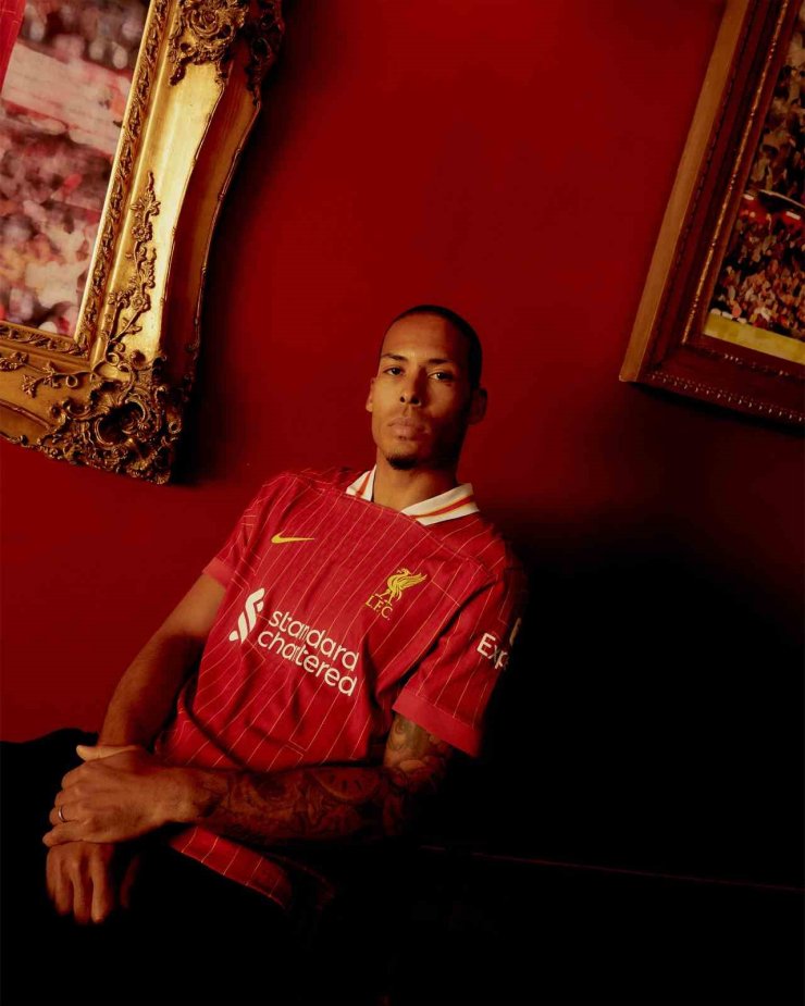 LİVERPOOL, VİRGİL VAN DİJK’IN SÖZLEŞMESİNİ UZATTI