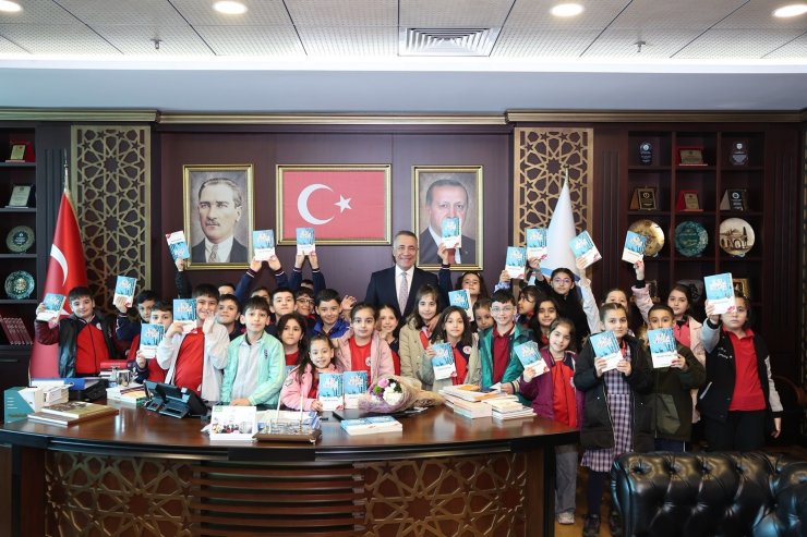 MİNİKLERDEN BAŞKAN AMCALARINA ZİYARET