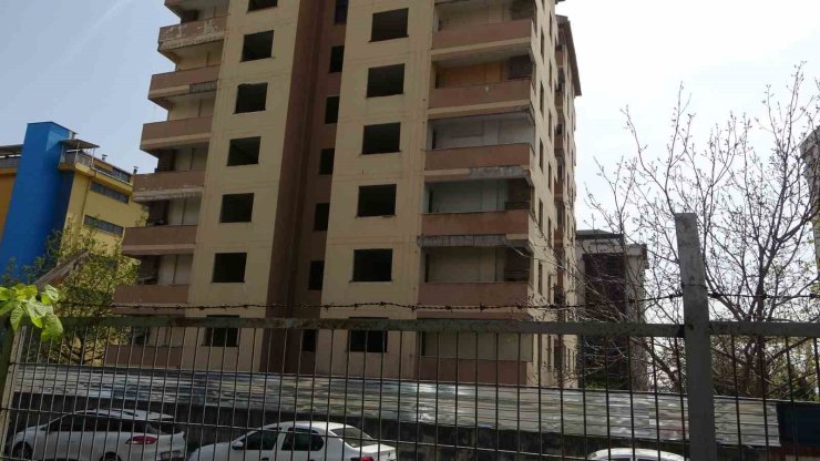 PENDİK’TE ESKİ KOCA DEHŞETİ: ÖZBEK KADIN EVİNDE ESKİ EŞİ TARAFINDAN BIÇAKLANARAK ÖLDÜRÜLDÜ