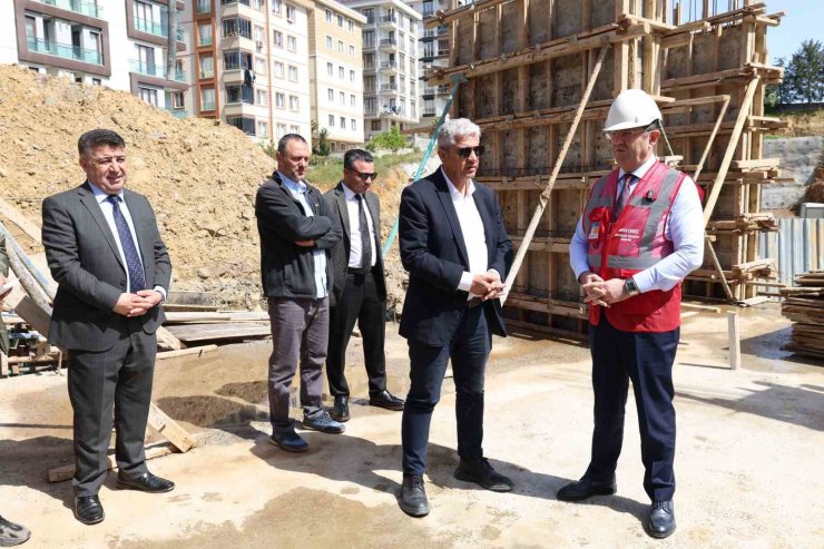 ÇEKMEKÖY’E 1 YILDA 8 GÜNDÜZ BAKIMEVİ