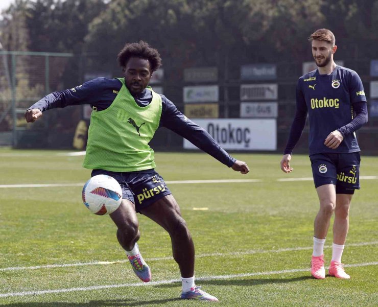 FENERBAHÇE, KAYSERİSPOR MAÇI HAZIRLIKLARINI TAMAMLADI