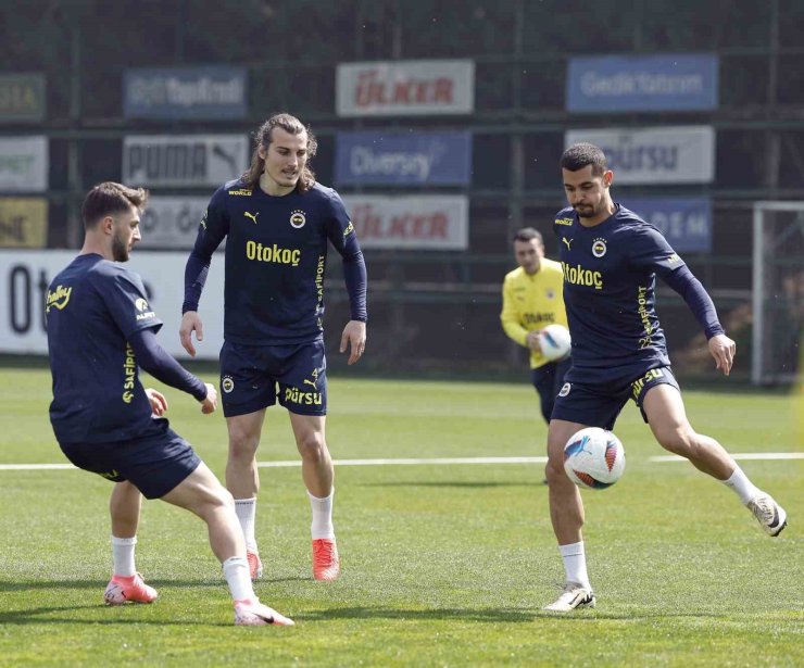 FENERBAHÇE, KAYSERİSPOR MAÇI HAZIRLIKLARINI TAMAMLADI