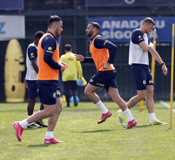 FENERBAHÇE, KAYSERİSPOR MAÇI HAZIRLIKLARINI TAMAMLADI