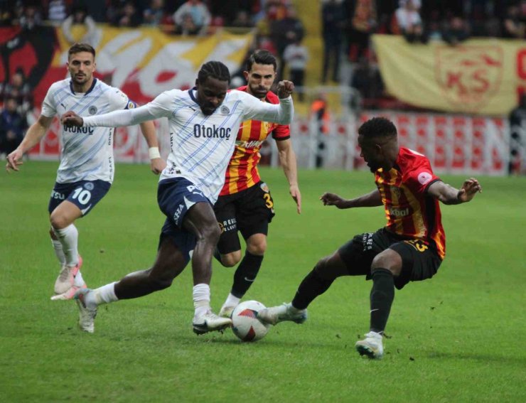 FENERBAHÇE İLE KAYSERİSPOR 48. RANDEVUDA