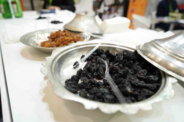 İSTANBUL’DA 20 FARKLI ÜLKENİN LEZZETLERİ GÖRÜCÜYE ÇIKTI