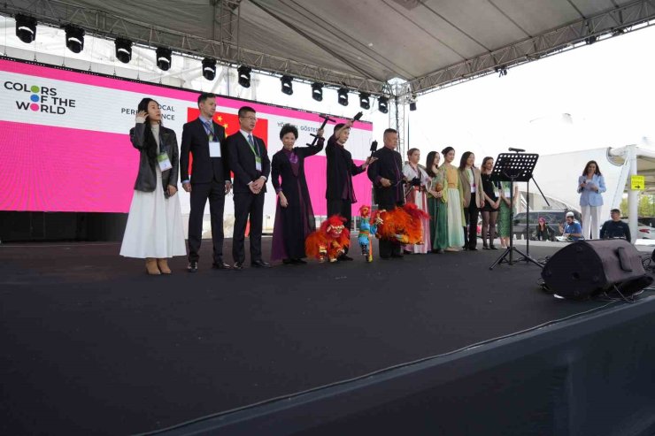 İSTANBUL’DA 20 FARKLI ÜLKENİN LEZZETLERİ GÖRÜCÜYE ÇIKTI