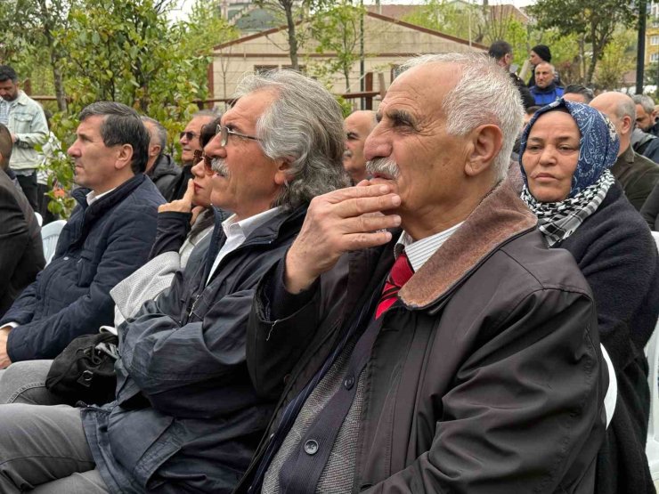 KAĞITHANE’DE AK PARTİ ’VATANDAŞ SORUYOR, BAŞKAN CEVAPLIYOR’ PROGRAMI DÜZENLEDİ