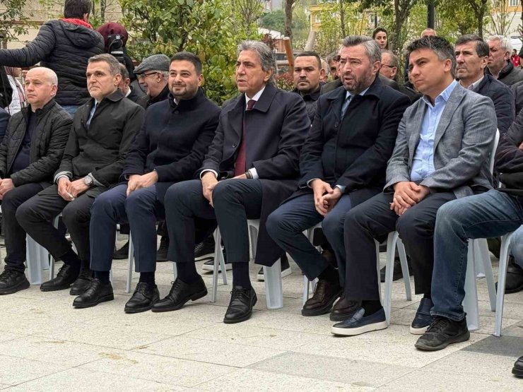 KAĞITHANE’DE AK PARTİ ’VATANDAŞ SORUYOR, BAŞKAN CEVAPLIYOR’ PROGRAMI DÜZENLEDİ