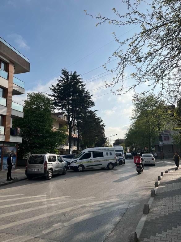 SANCAKTEPE’DE PARK HALİNDEKİ ARAÇTA BİR KİŞİ ÖLÜ BULUNDU