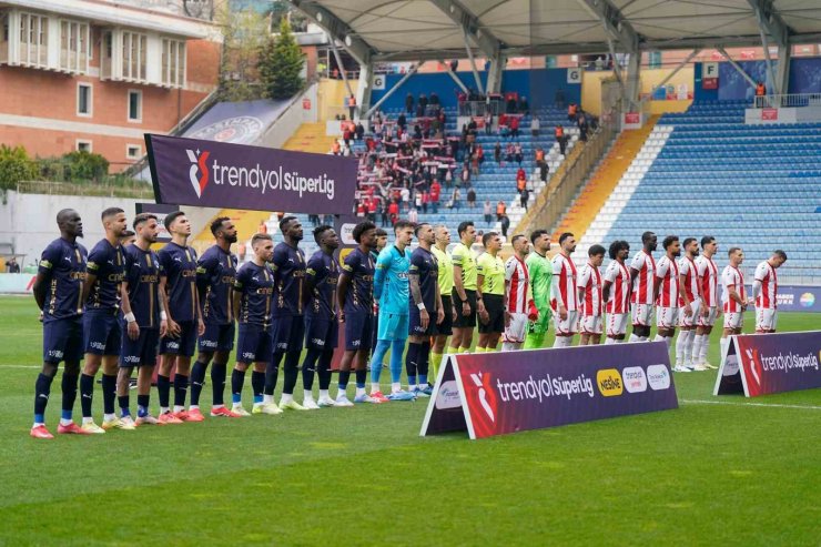 TRENDYOL SÜPER LİG: KASIMPAŞA: 1 - SİVASSPOR: 0 (MAÇ DEVAM EDİYOR)
