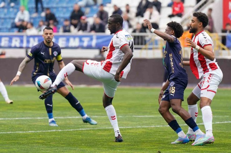 TRENDYOL SÜPER LİG: KASIMPAŞA: 1 - SİVASSPOR: 0 (MAÇ DEVAM EDİYOR)