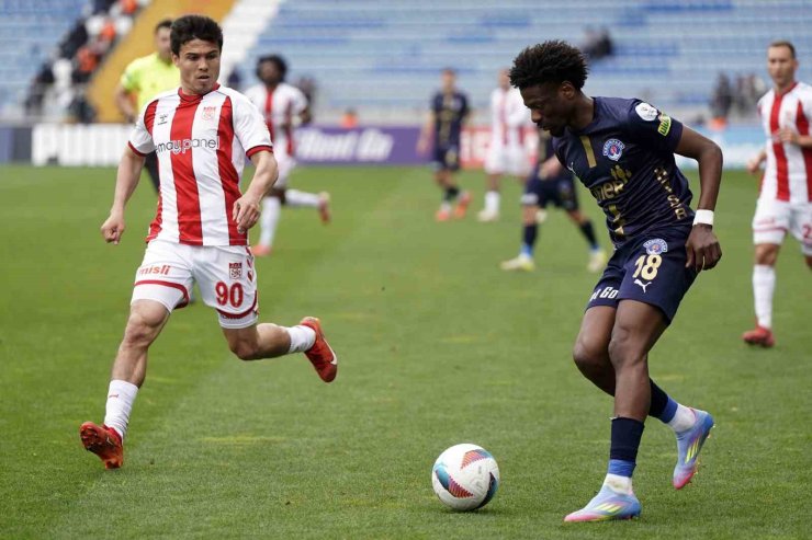 TRENDYOL SÜPER LİG: KASIMPAŞA: 3 - SİVASSPOR: 1 (MAÇ SONUCU)